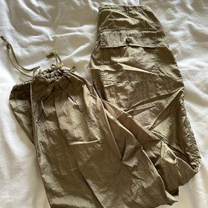 NWT Motel Rocks Army Green Parachute Pants